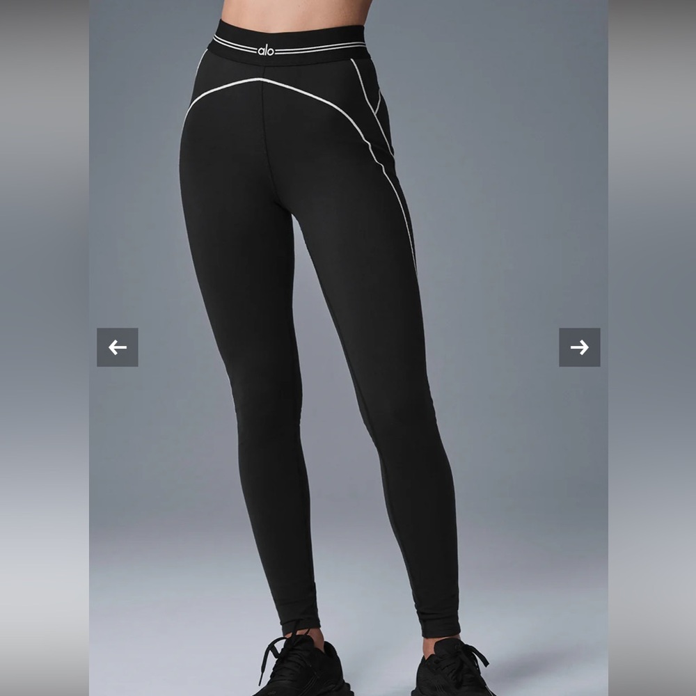Alo Yoga Airbrush High-Waist Heart Throb Black Leggings with White Accents